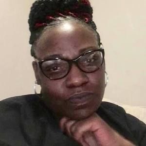 Meet your Posher, Regina